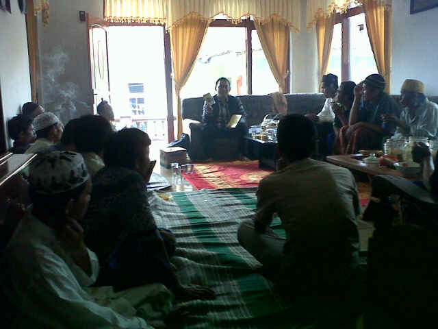 FAarmer Meeting Disemplo Majalengka. Lumyaaan MB 333 Terjual 3 Pc. Liontin 2Pc. Panjalu 4PCm. Ayunda 1Pc Alhamdulillah Yah!